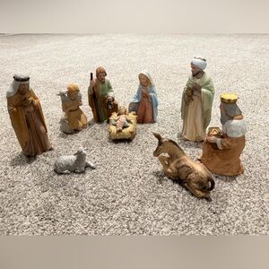 Homco Vintage Pastel Nativity Set - 9 piece set
